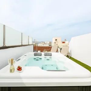 Apartamento Luxury Penthouse With Jacuzzi La Strada, Las Palmas de Gran Canaria